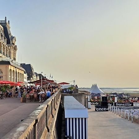 Studio Chic, Hyper Centre, 4 Minutes De La Plage Cabourg Exterior foto